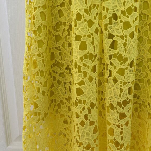 Yellow lace summer dress - Picture 3 of 9